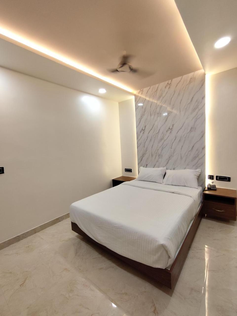 Sree Mahalakshmi Residency By K Hotels Virudunagar Exteriör bild